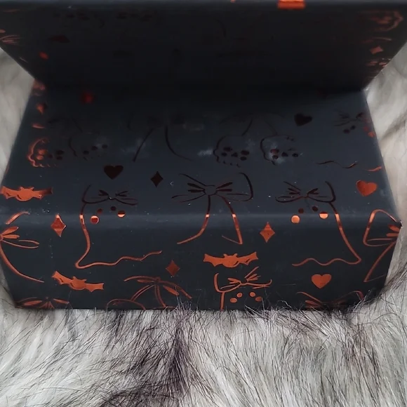 Betsey Johnson Emerald Ghost Earrings with Black Hat - Picture 5 of 8